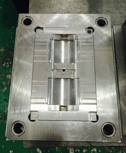 Y300422儀器塑膠制品，深圳塑膠模具廠，注塑模具加工